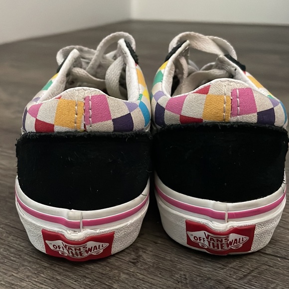 Colorful Vans - Picture 2 of 6